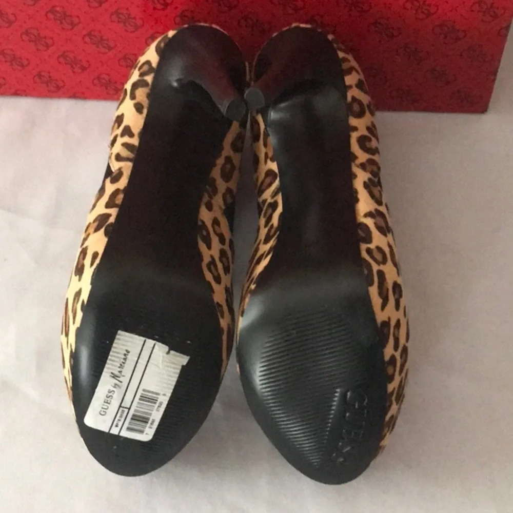 NEW GUESS Parshaly Leopard Printed Booties SZ 6.5